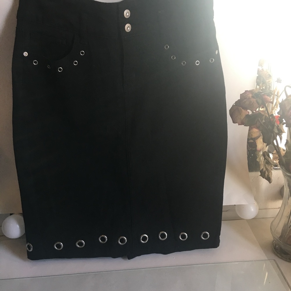 HYDRAULIC strech skirt size 12 black